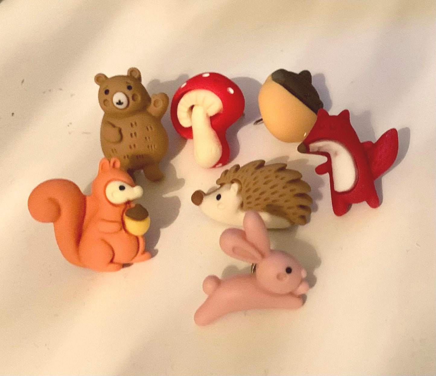 Woodland Animals corkboard pins 7 piece / drawing pins